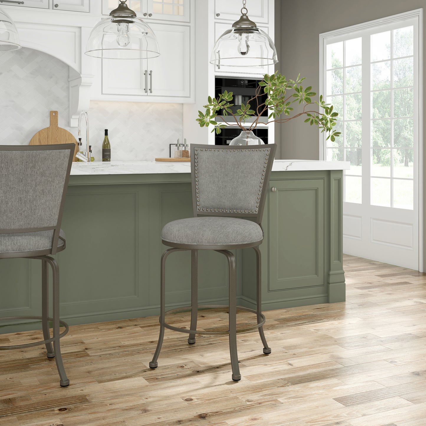 Belle Grove Metal Stool