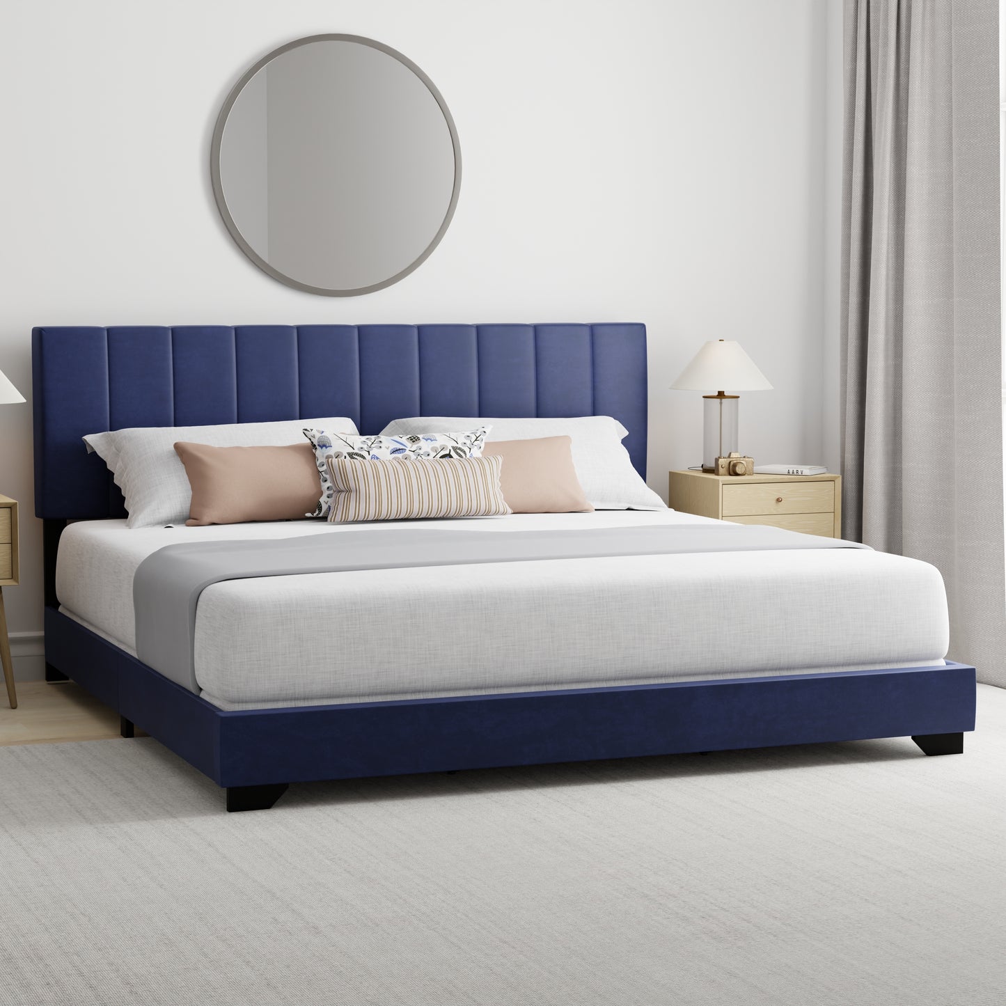 Everlee Upholstered Bed
