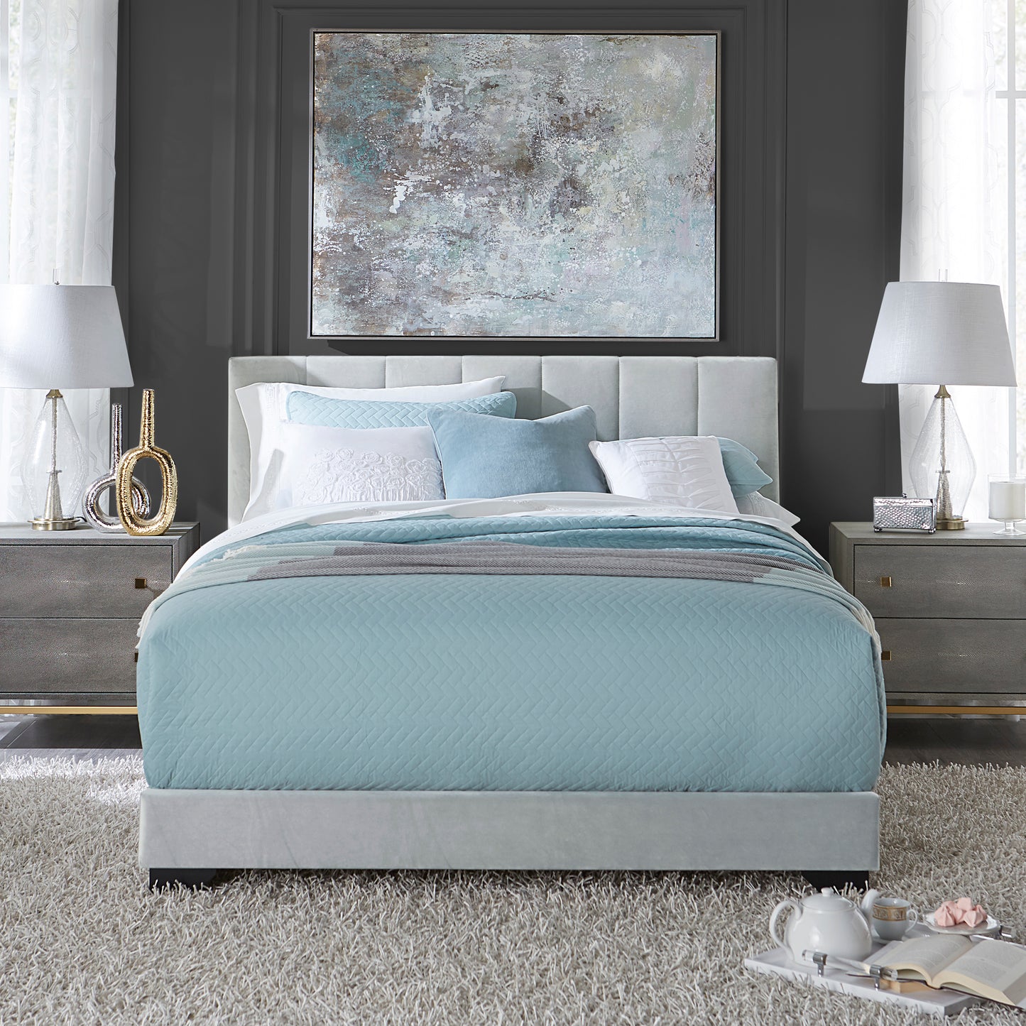 Everlee Upholstered Bed