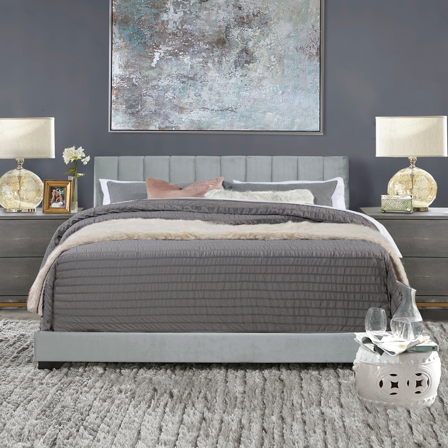 Everlee Upholstered Bed