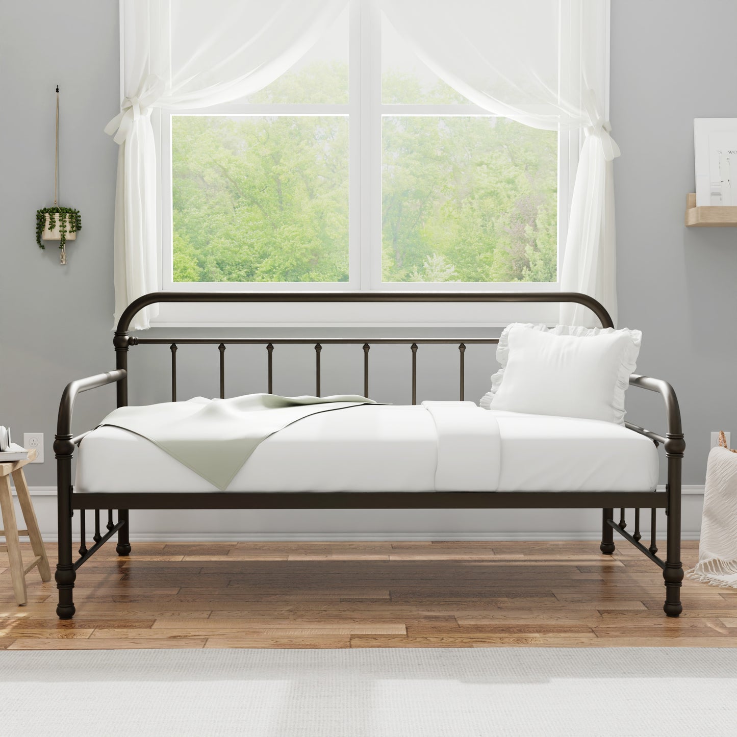 Kirkland Metal Daybed