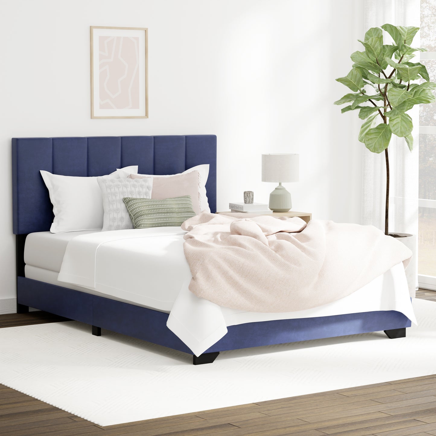 Everlee Upholstered Bed