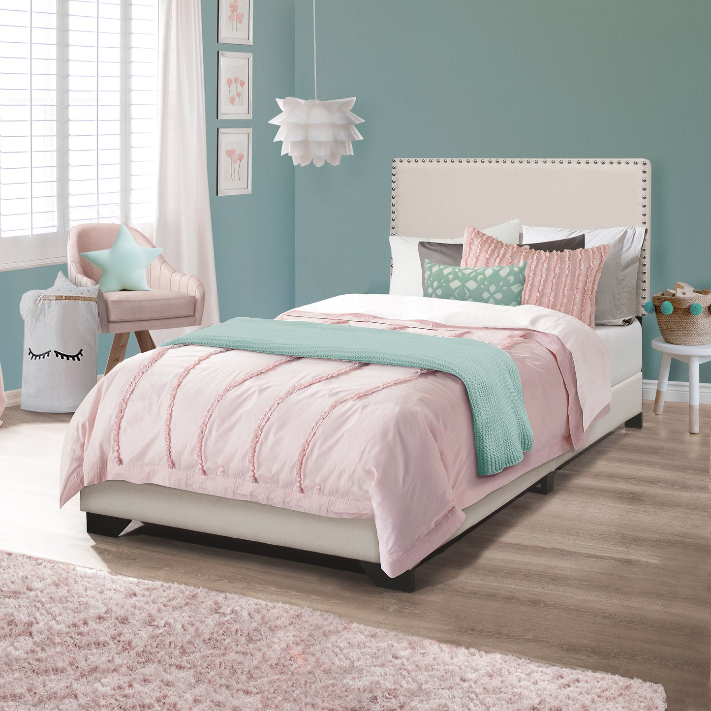 Skylar Upholstered Bed