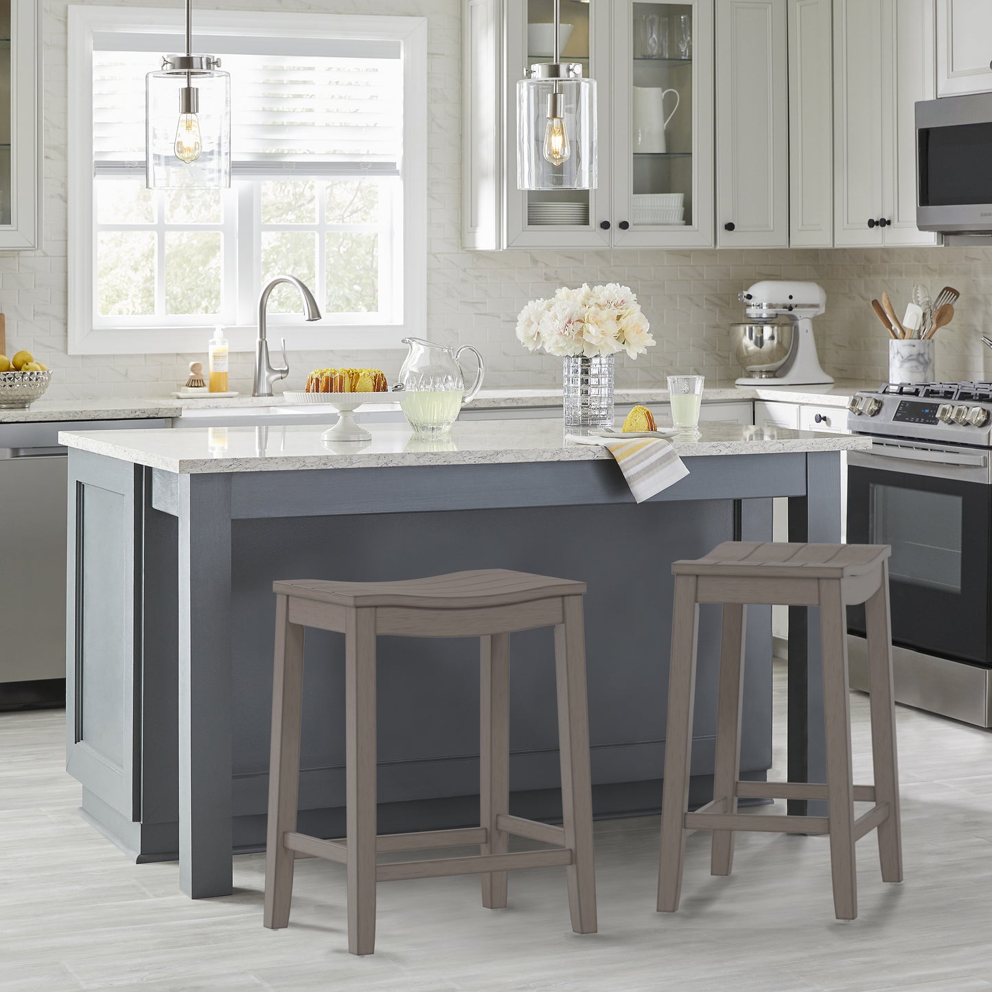 Fiddler Wood Stool