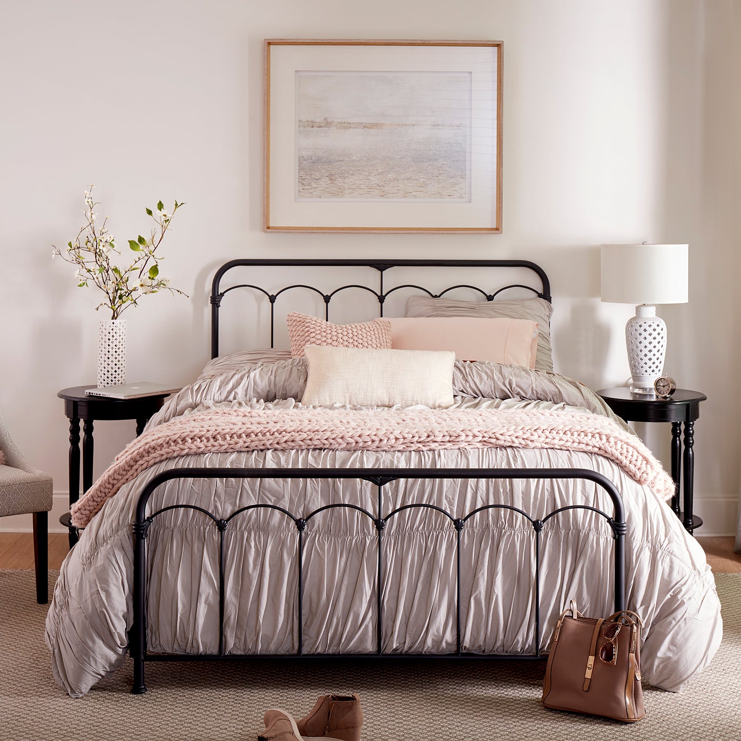 Jocelyn Metal Bed
