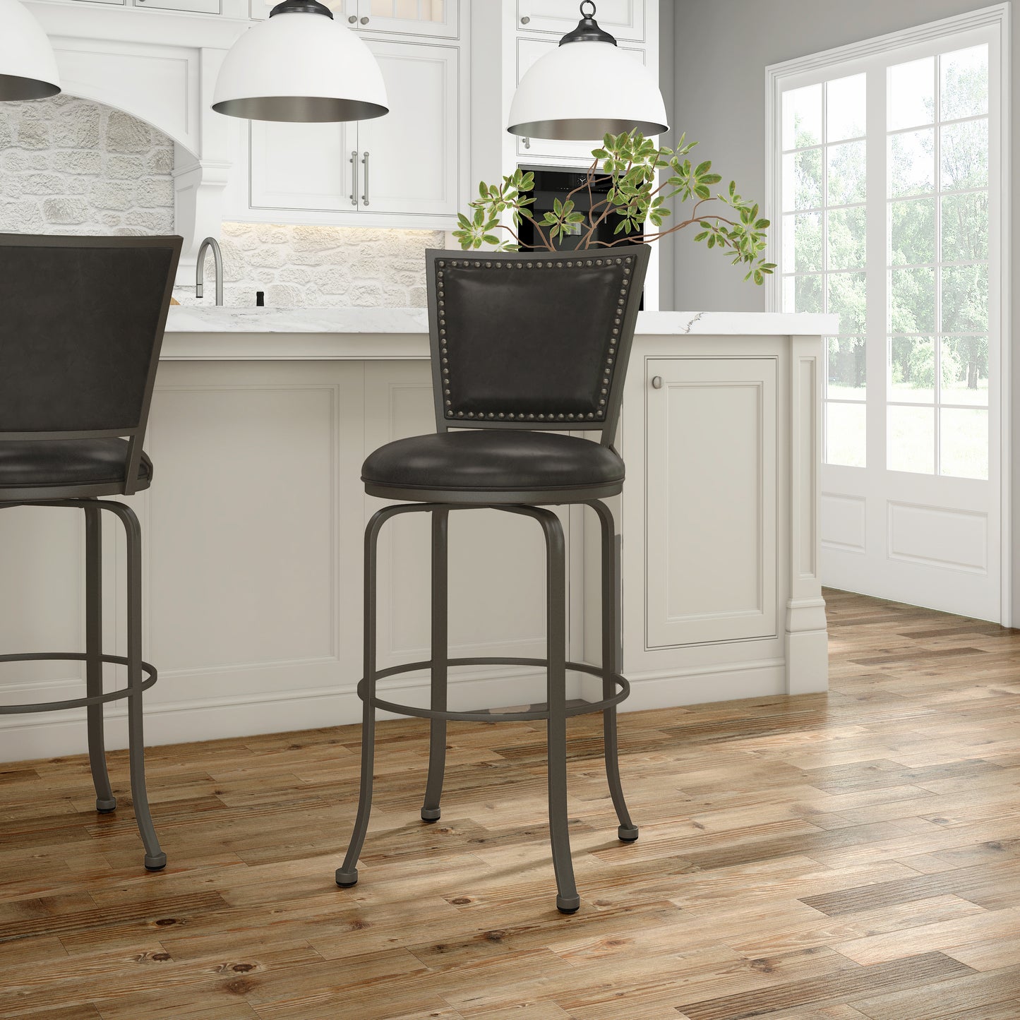 Belle Grove Metal Stool