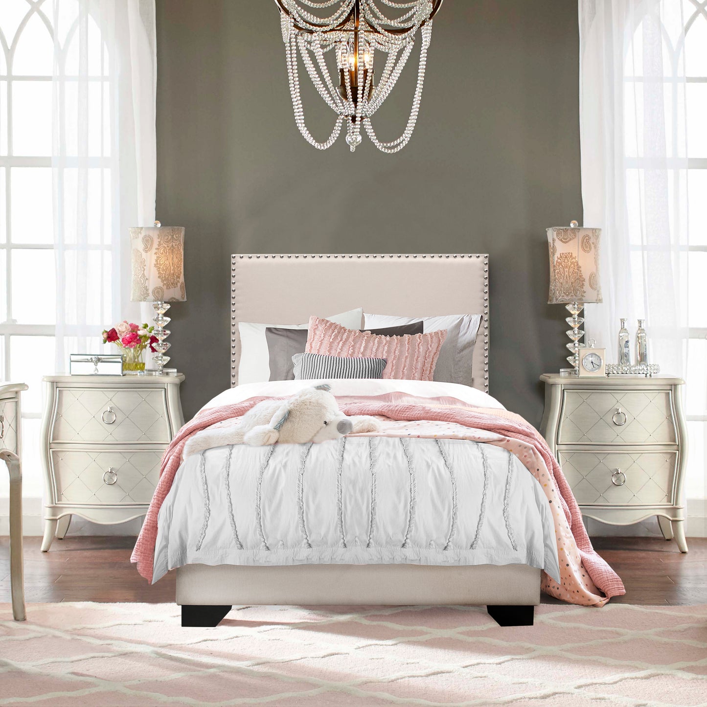 Skylar Upholstered Bed