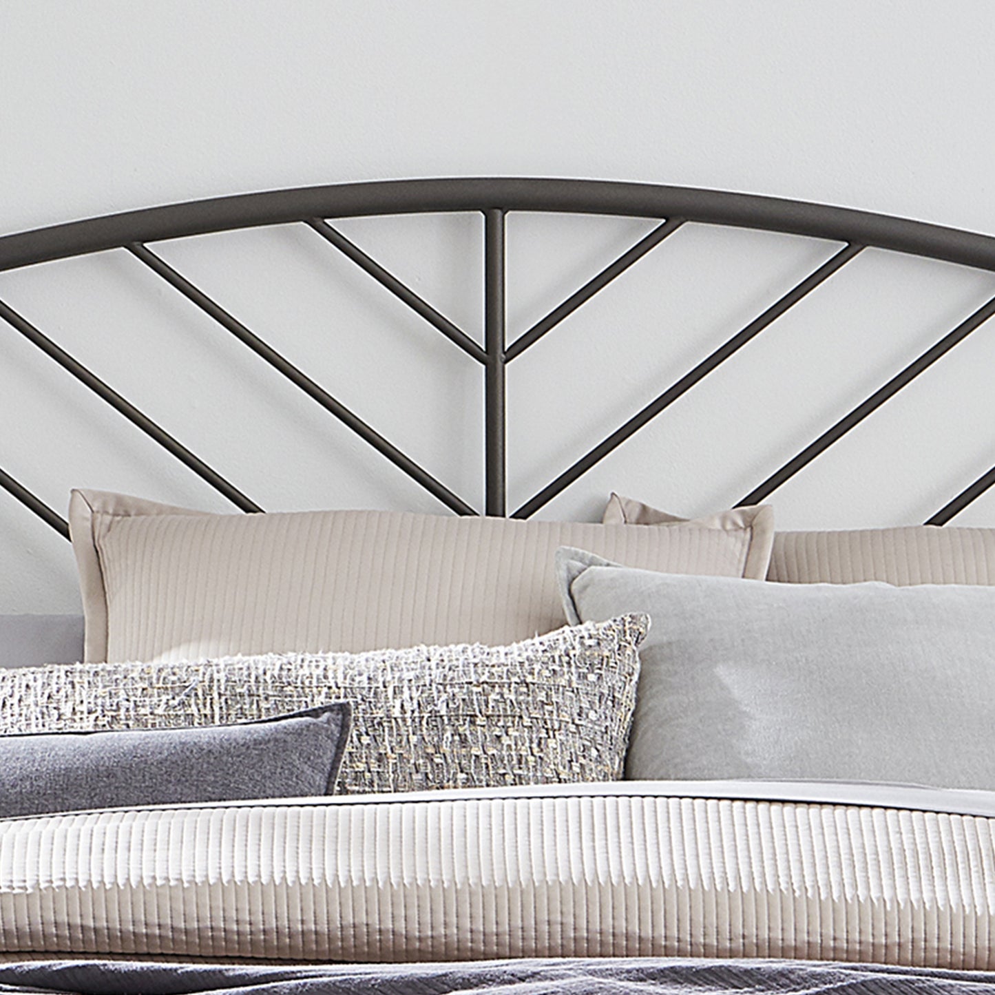 Essex Metal Bed