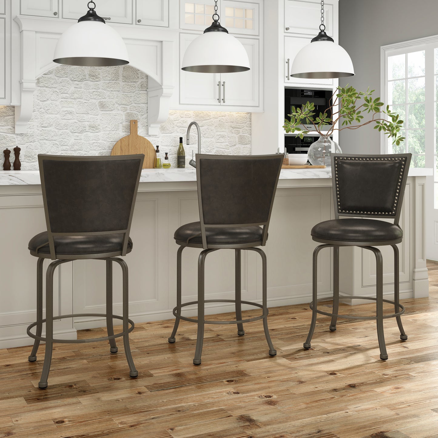 Belle Grove Metal Stool