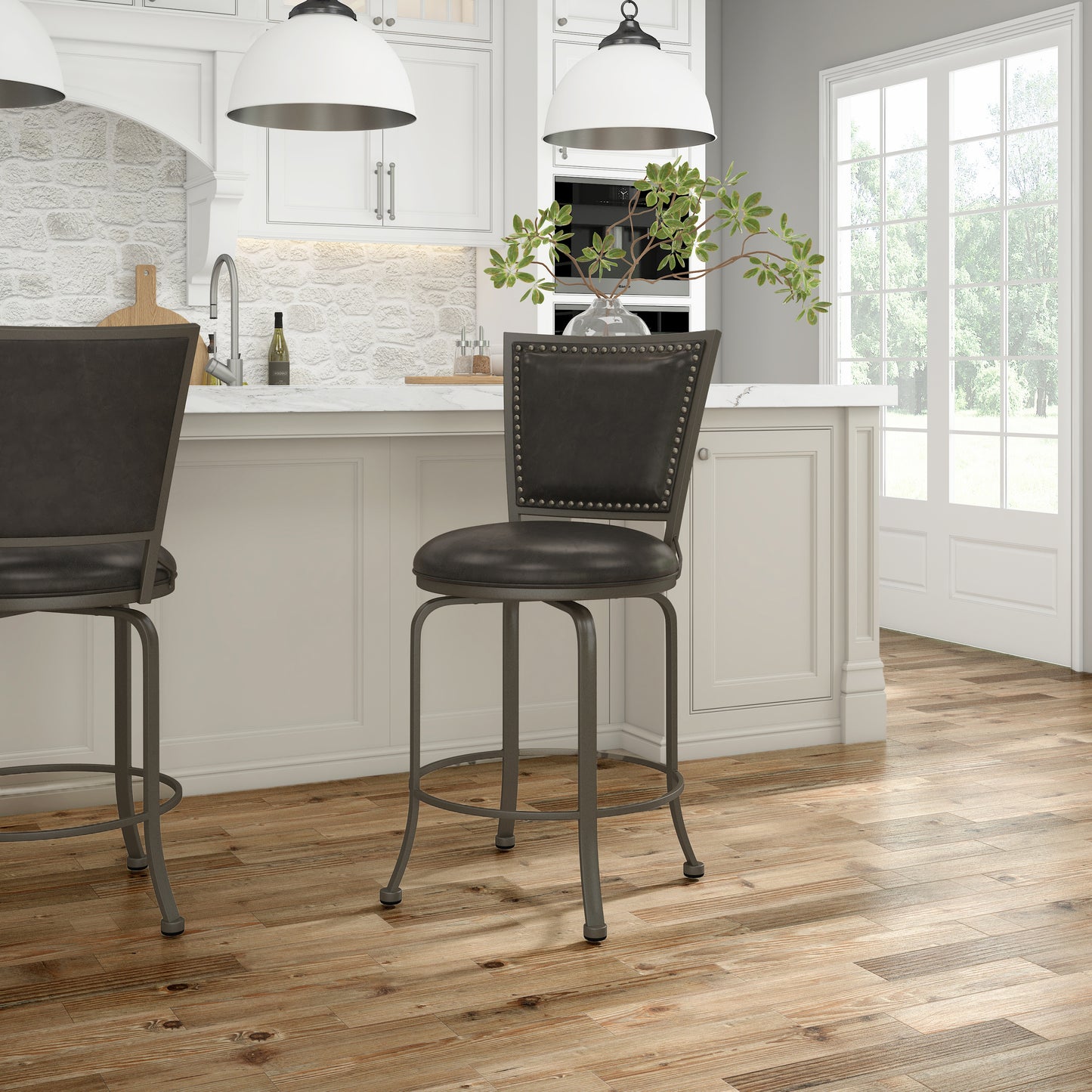 Belle Grove Metal Stool