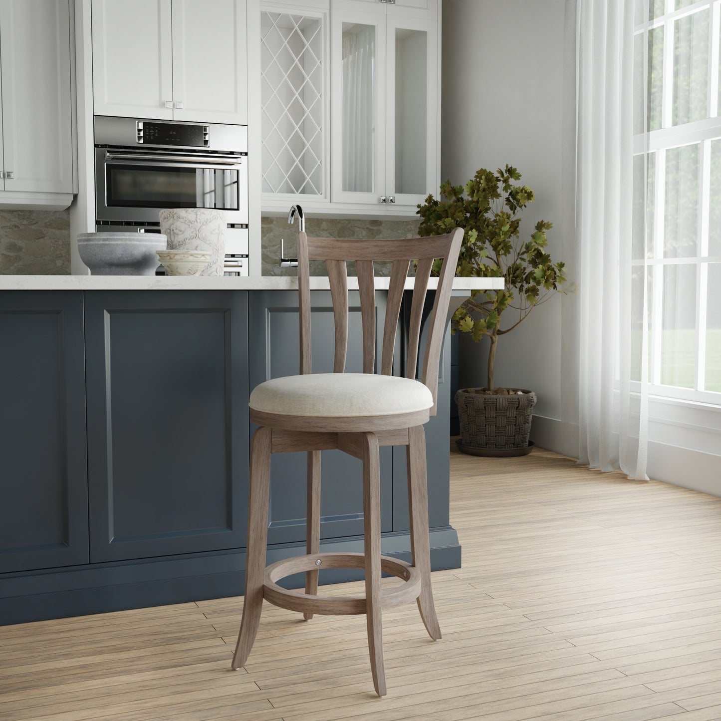 Savana Wood Stool