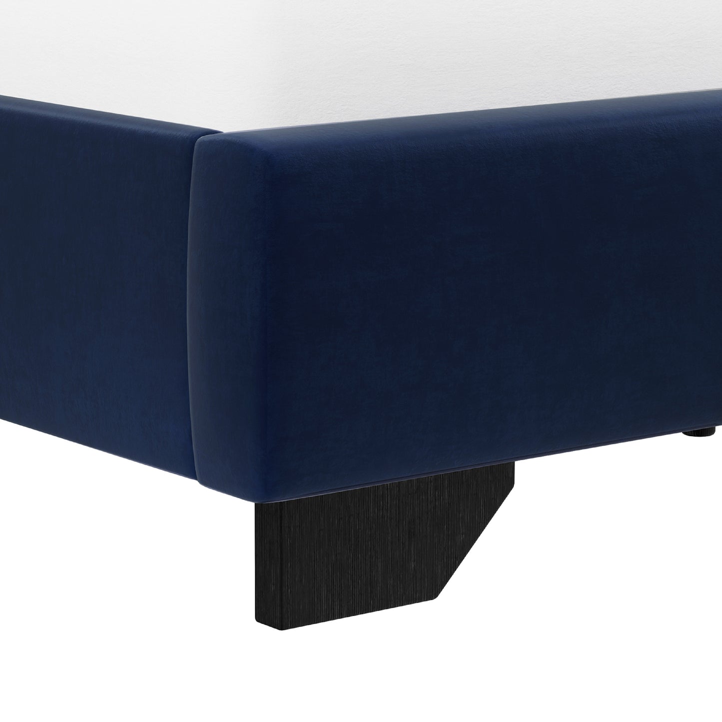 Everlee Upholstered Bed