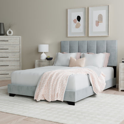 Everlee Upholstered Bed
