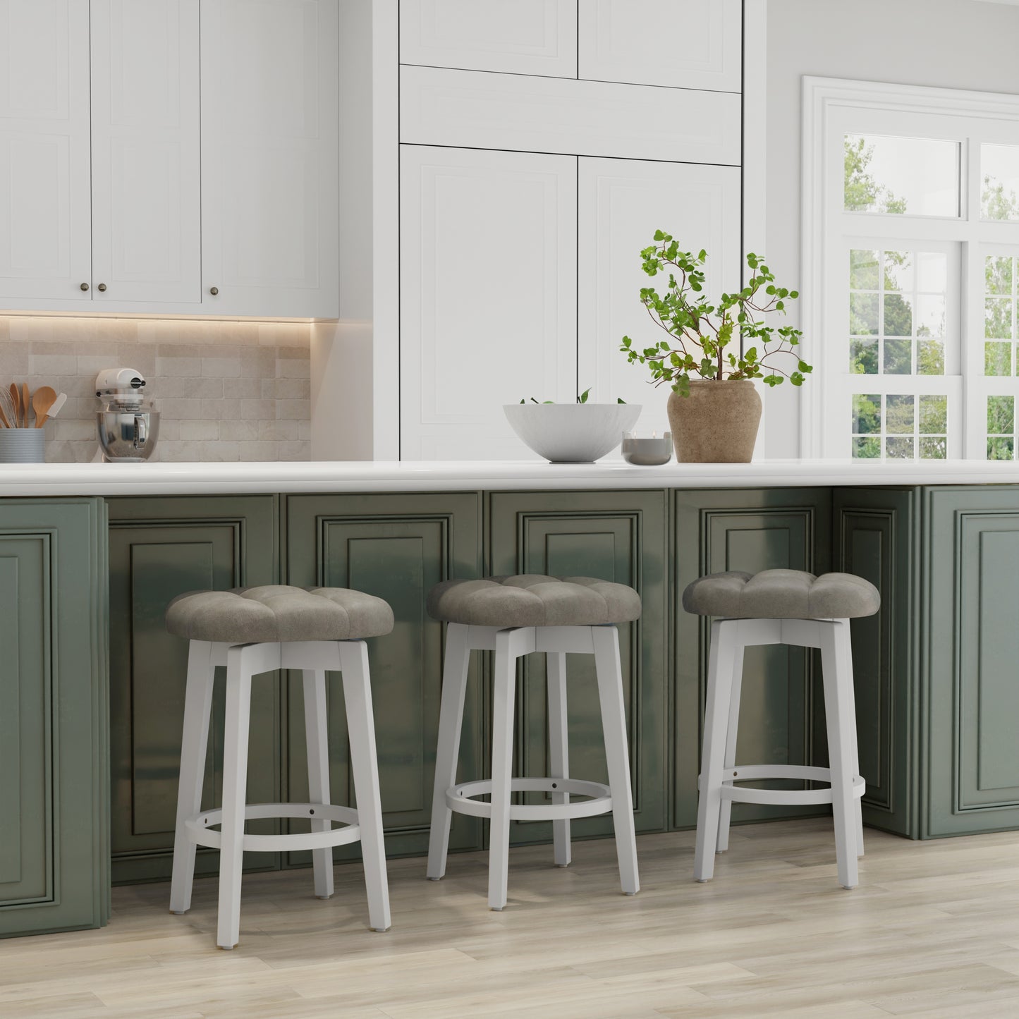 Isla Wood Stool
