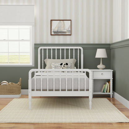 Alva Wood Bed