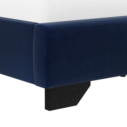 Everlee Upholstered Bed